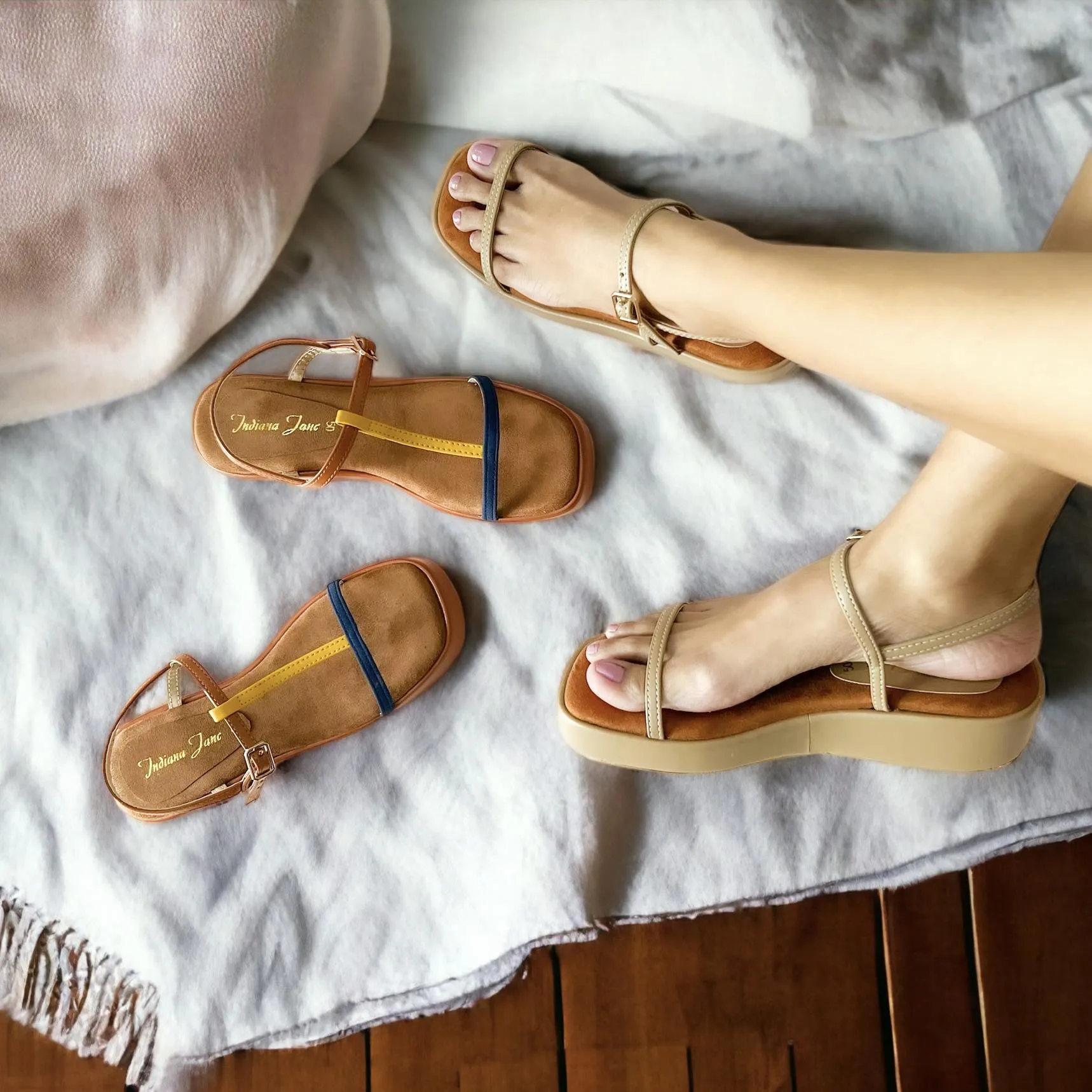 HELEN Mocha Platform Sandals