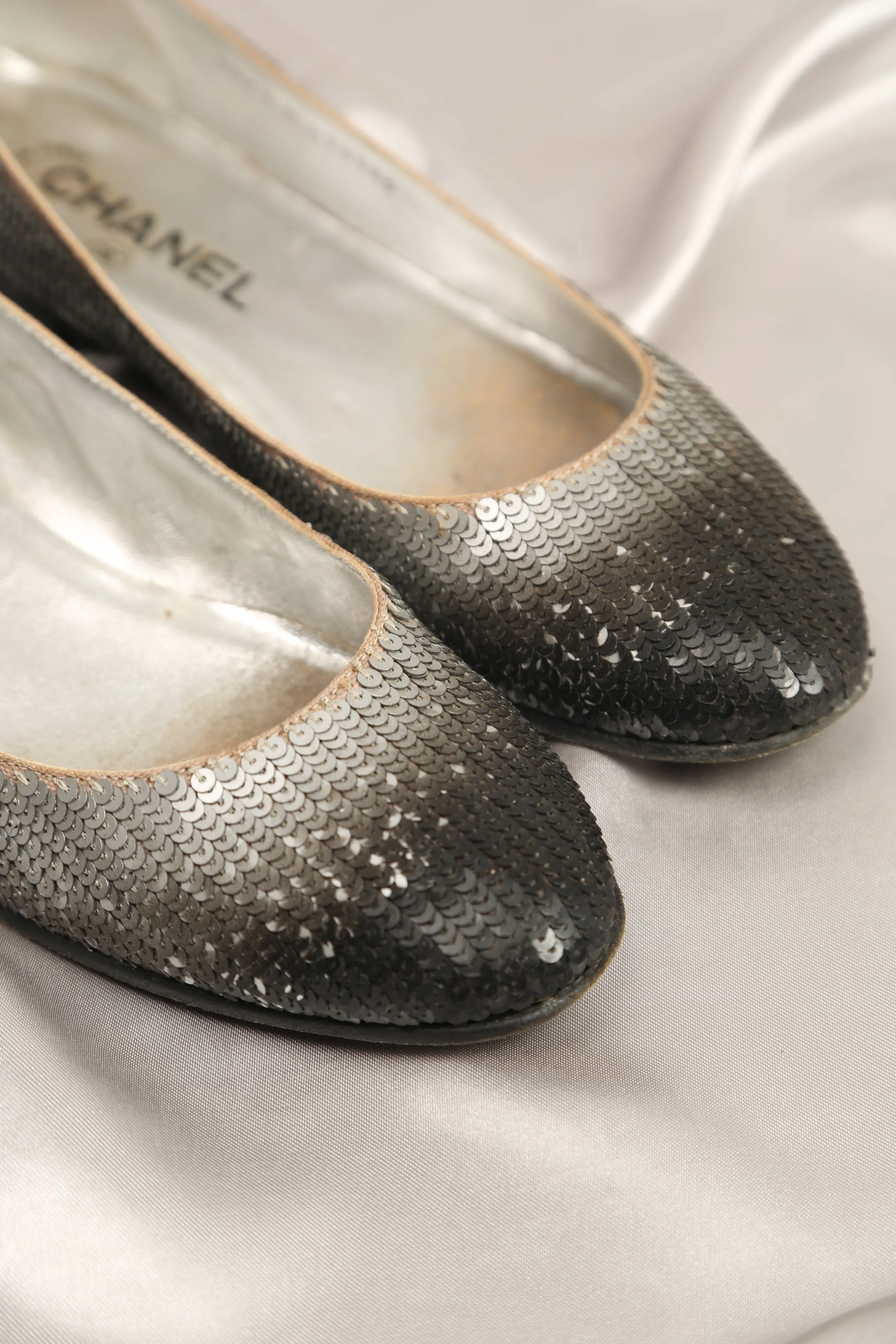 Rare Ombre  Sequin CHANEL Ballerina Flats