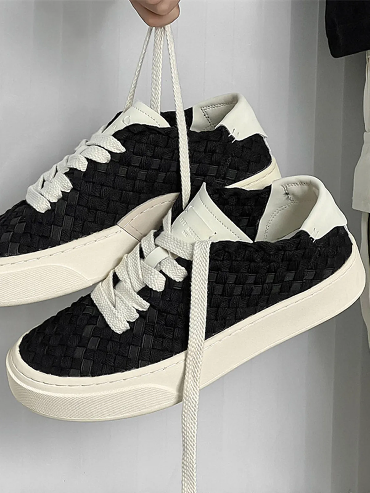 Woven Breathable Canvas Sneakers